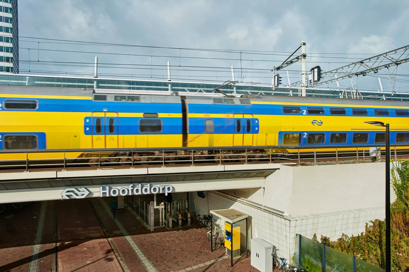 Holiday-Inn-Express-Amsterdam-Schiphol-General-view-2