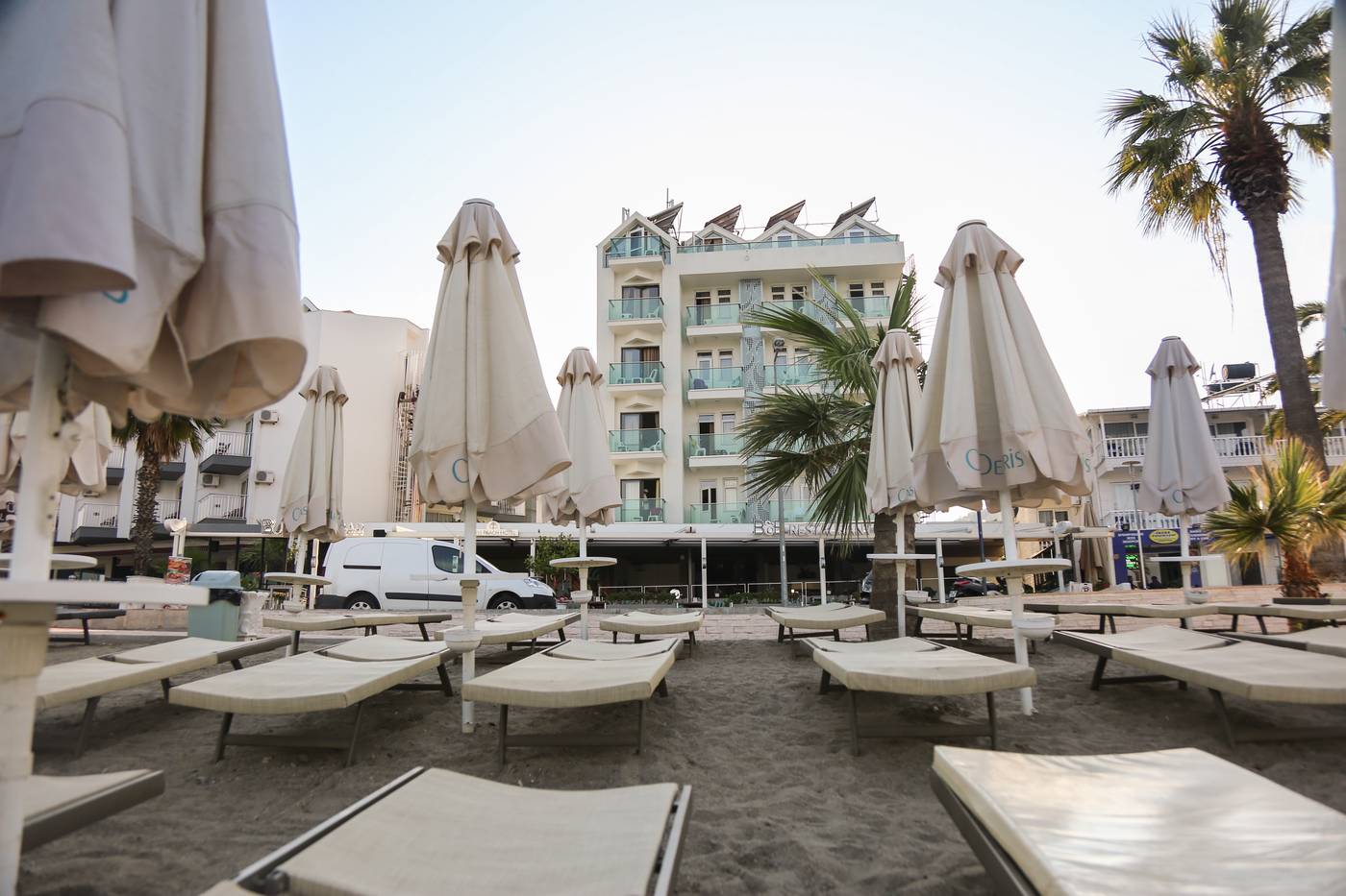 B-B-Yuzbasi-Beach-Hotel-Beach-2