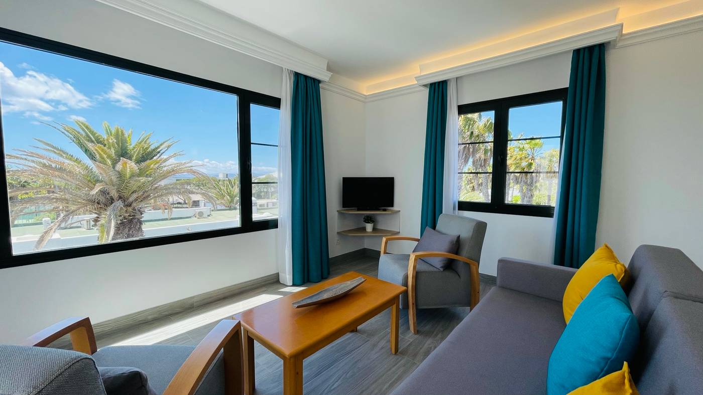 Palmeras-Garden-Room-28