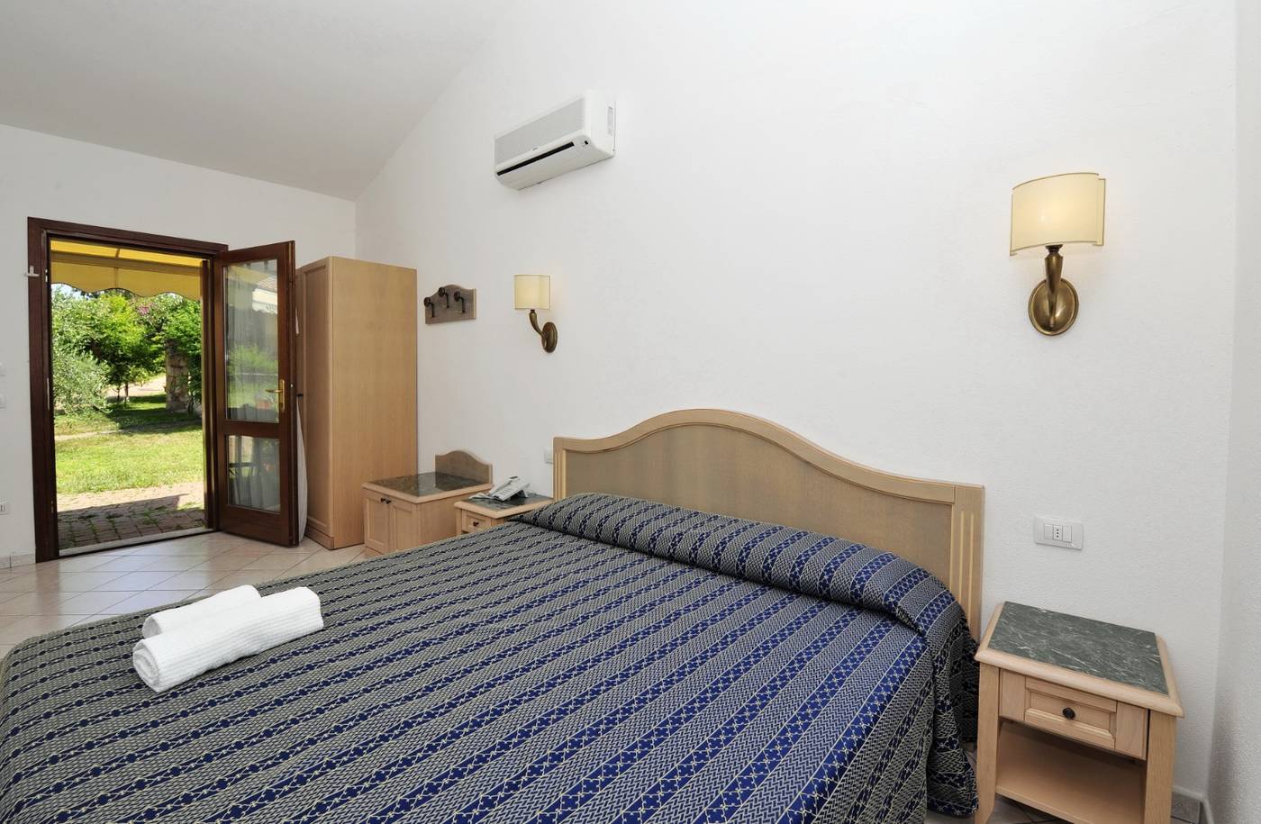 Cala Mirto Hotel-Italy-BUDONI-Room-7