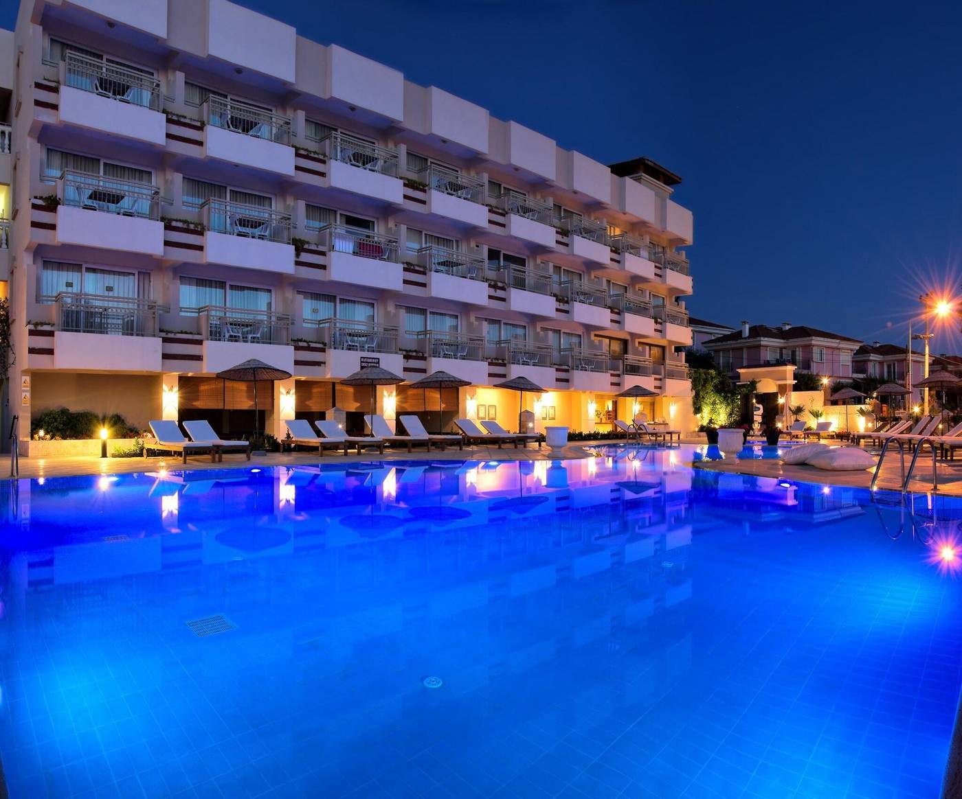 Carina-Hotel-Pool-1