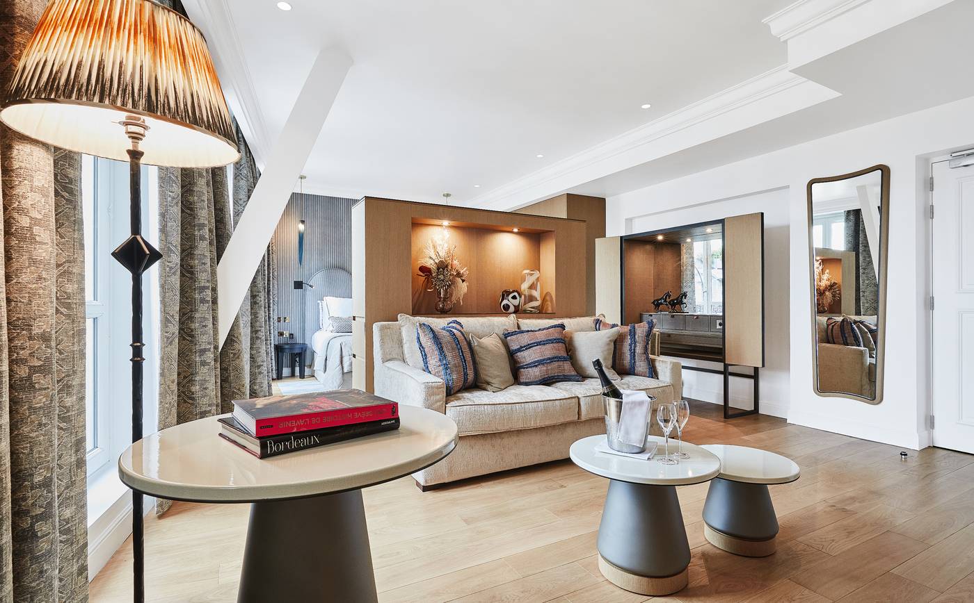 Grand-Hotel-Du-Palais-Royal-Room-12