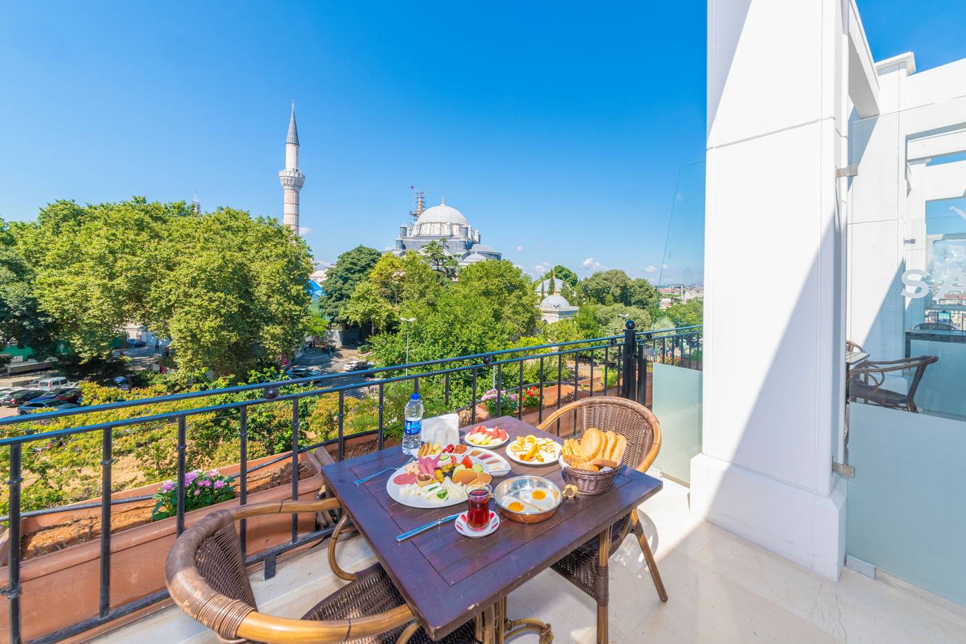 The-Beyaz-Saray-Hotel-Room-54
