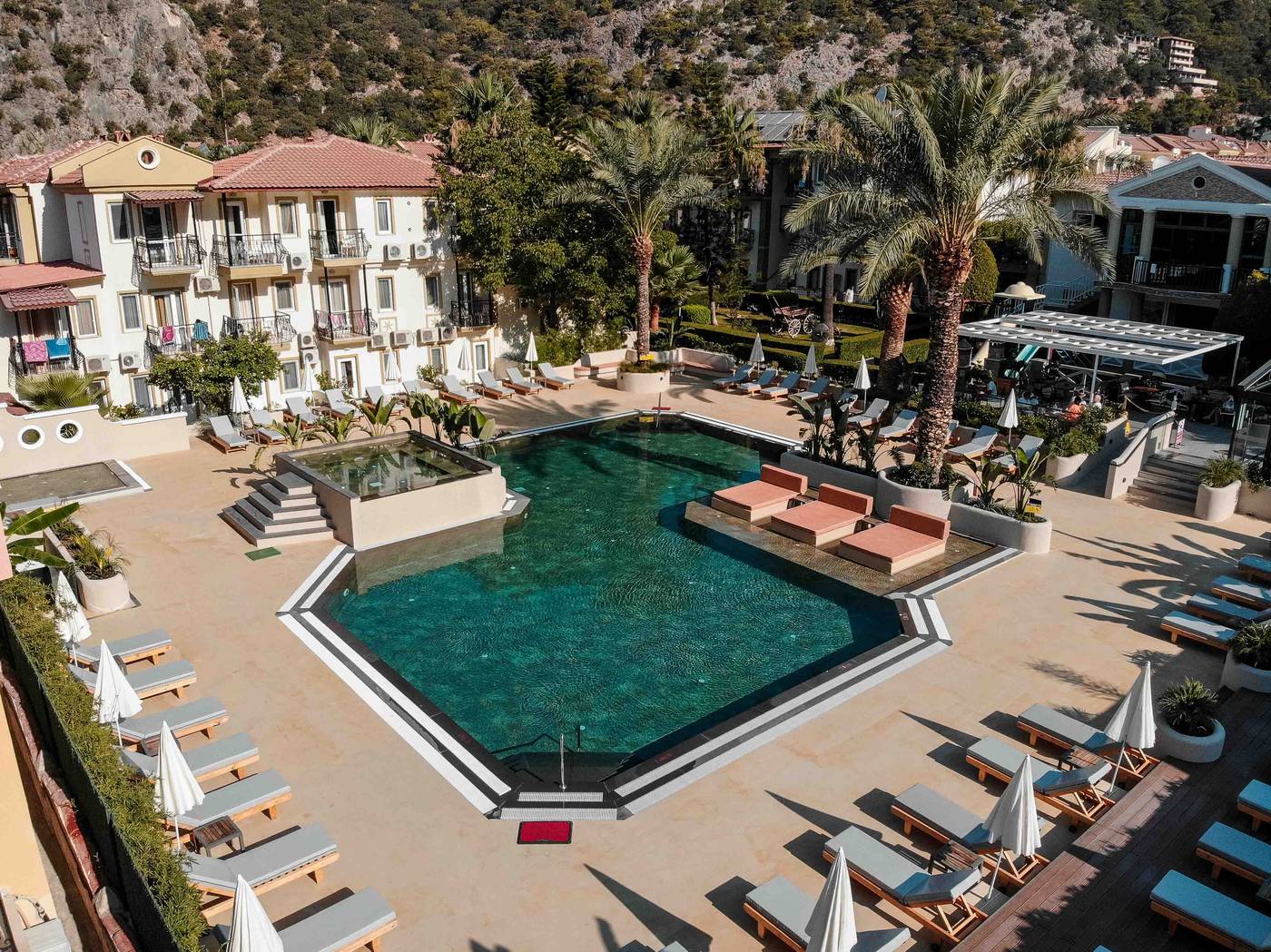Hotel-Karbel-Sun-Pool-5