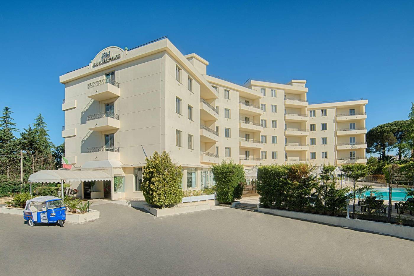 NH-Caltagirone-Villa-San-Mauro-General-view-5