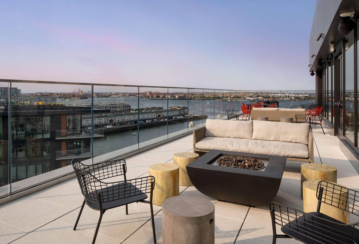 Hyatt-Place-Boston-seaport-district-Terrace-41
