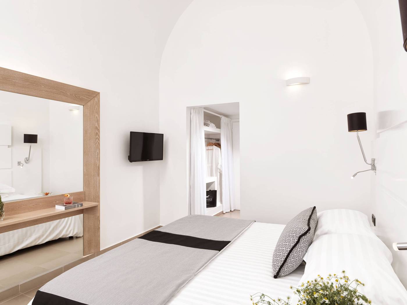 Aressana-Spa-Hotel---Suites-Room-28