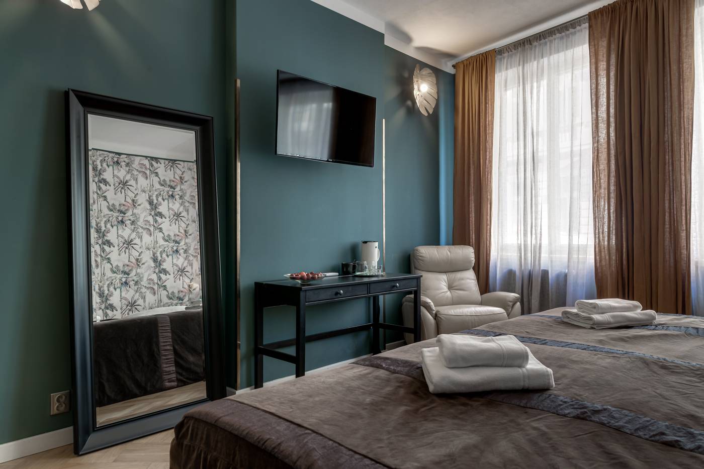 Louren---The-Bridge-Inn-Room-5