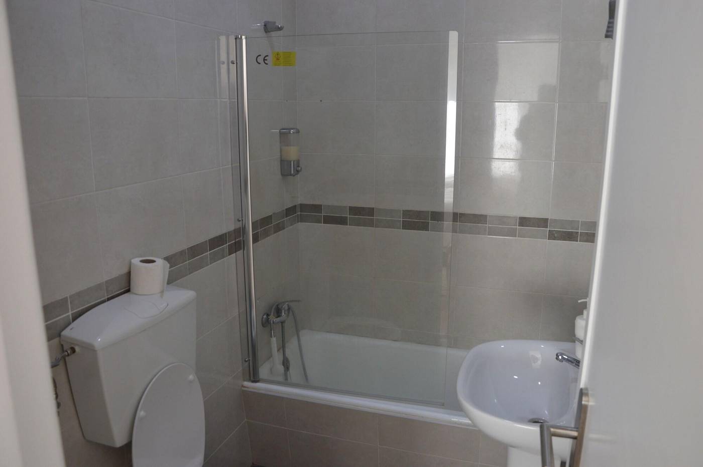 Lx-Center-Guesthouse-Room-16