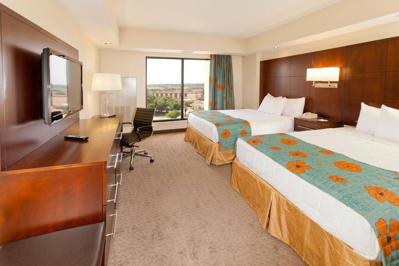 Ramada Plaza Resort & Suites