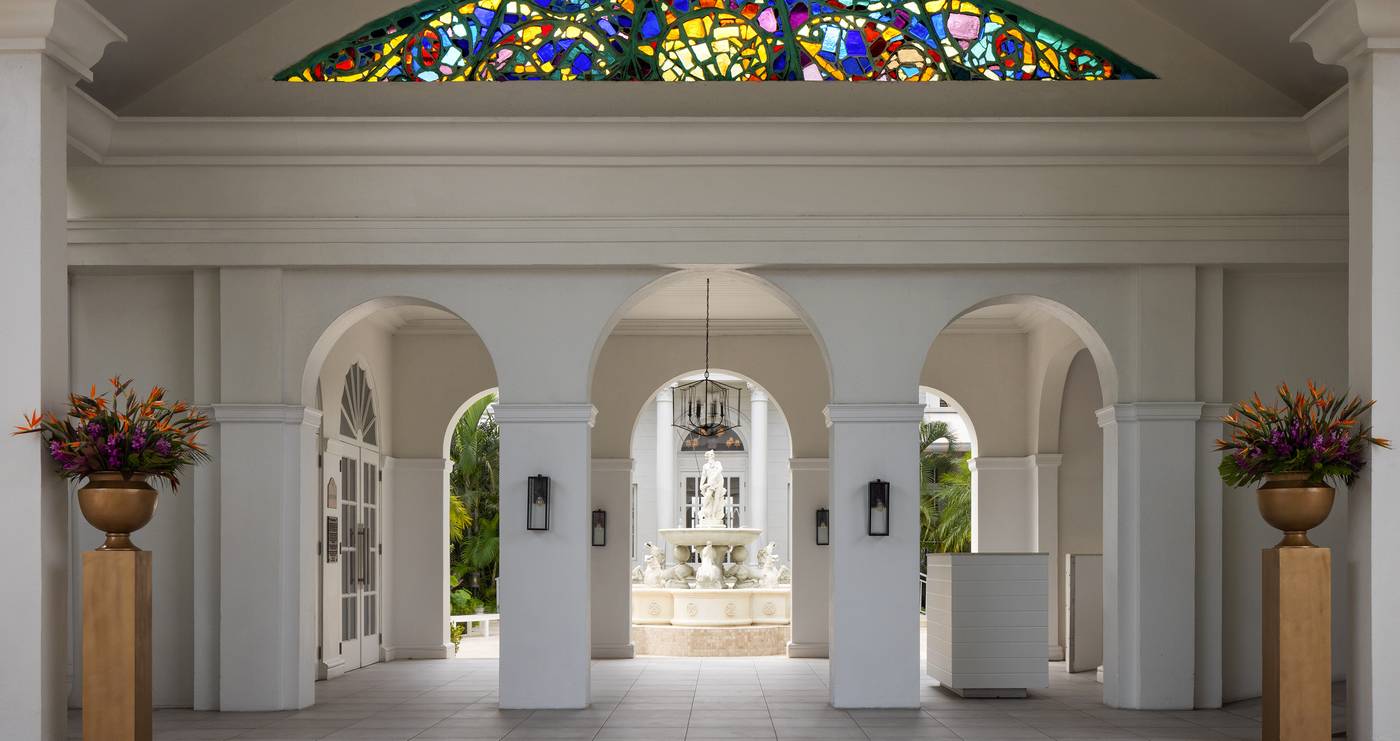 Sandals-Royal-Bahamian-Spa-Resort---Adults-Only-Lobby-71