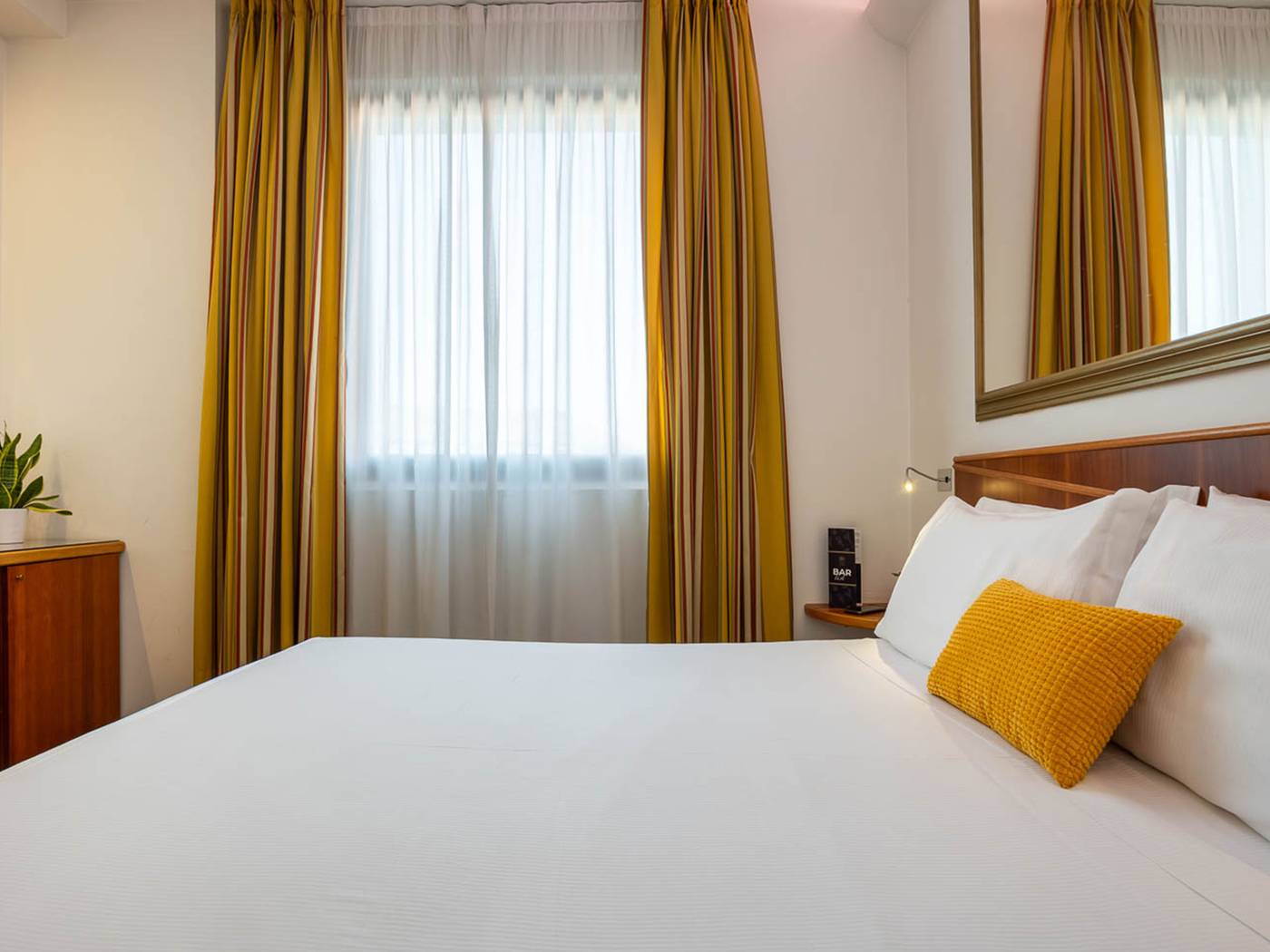 iH-Hotels-Milano-St--John-Room-32