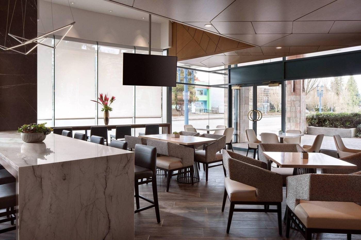 Vancouver-Airport-Marriott-Hotel-Restaurant-13