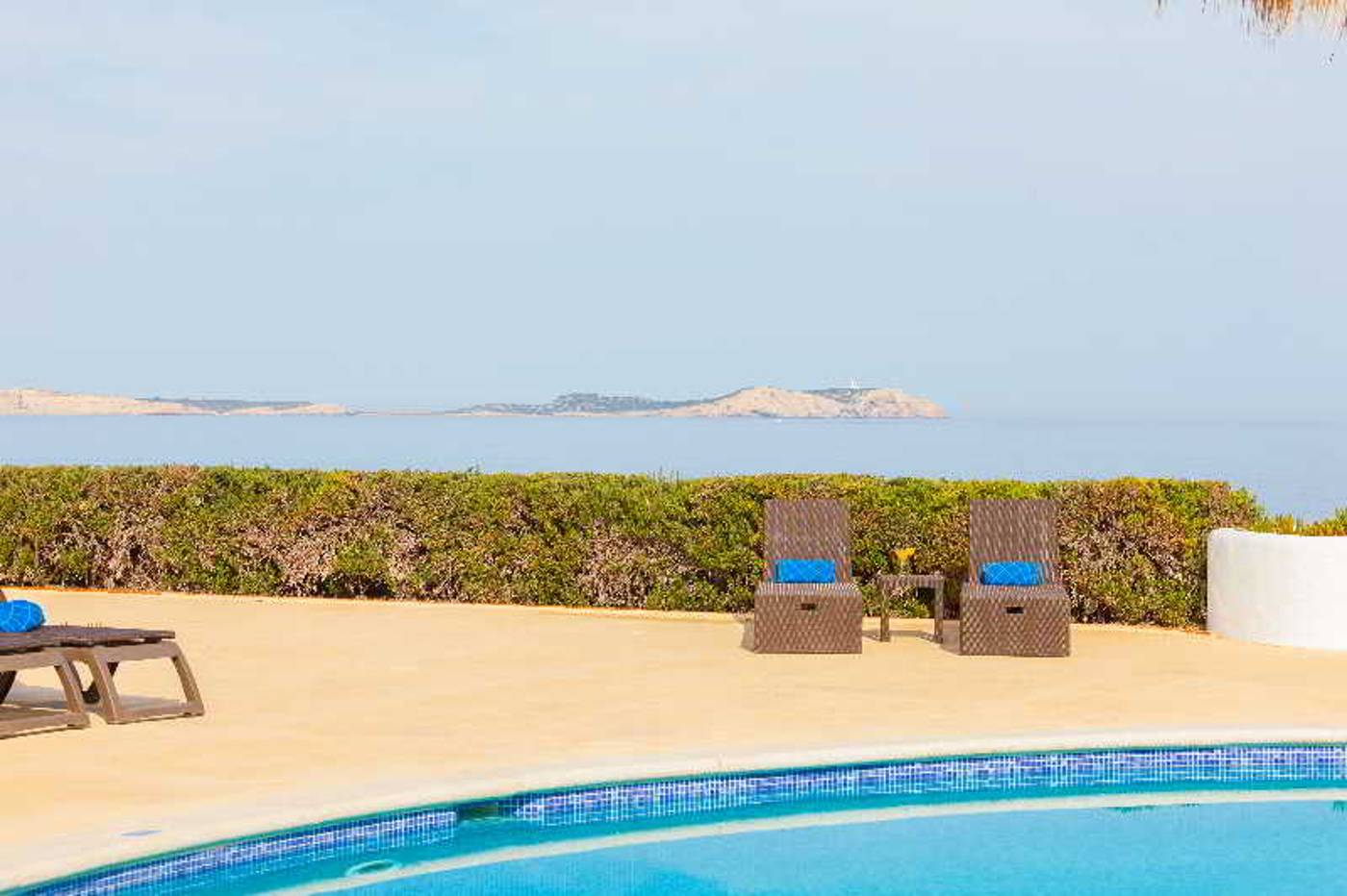 Marina-Palace-by-Intercorp-Hotel-Group-Pool-47