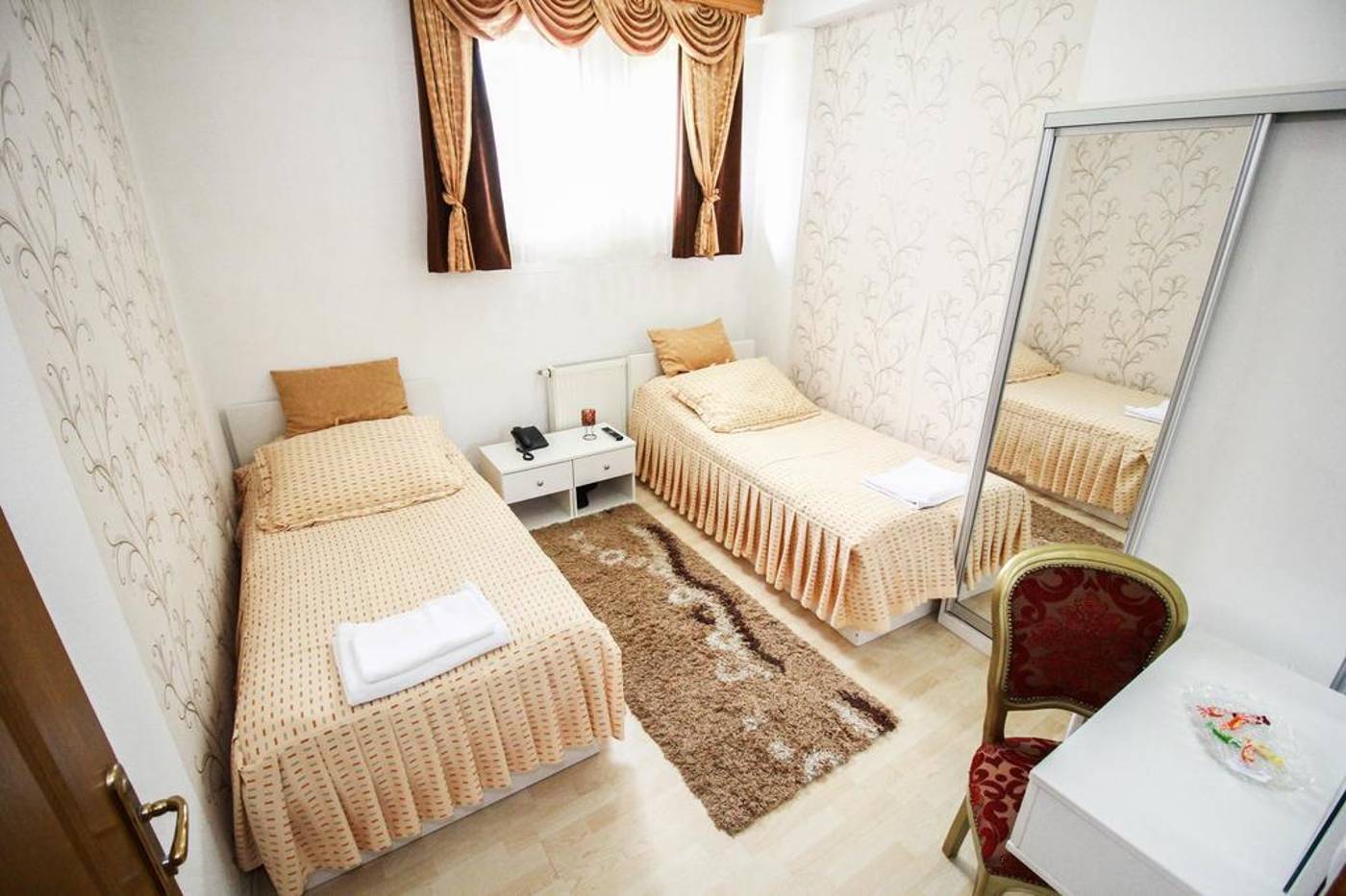 Hotel Herc-Bosnia & Herzegovina-SARAJEVO-Room-10