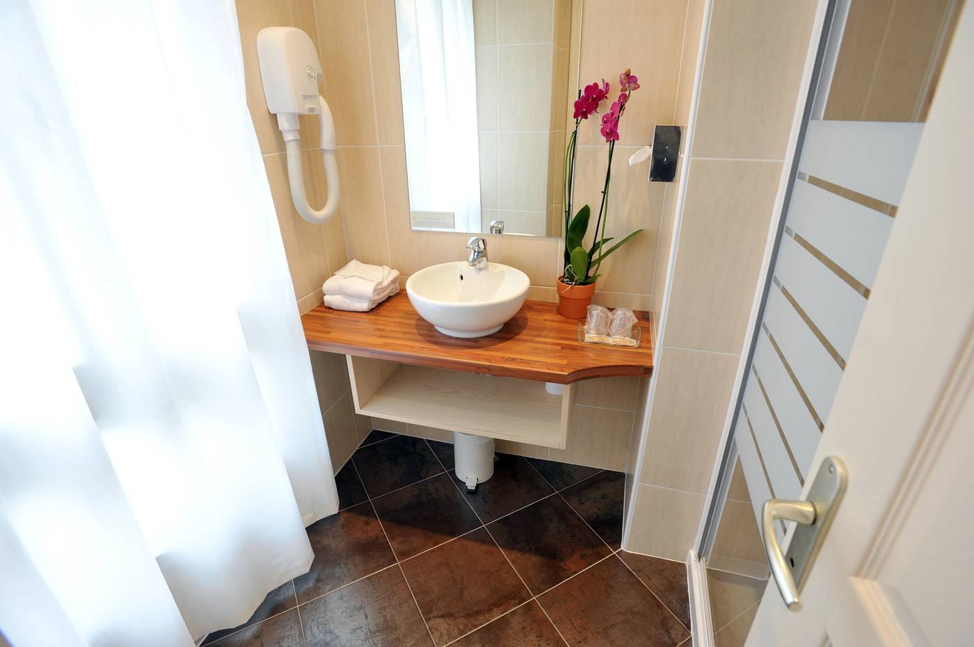 The-Playce-by-HappyCulture-Room-33