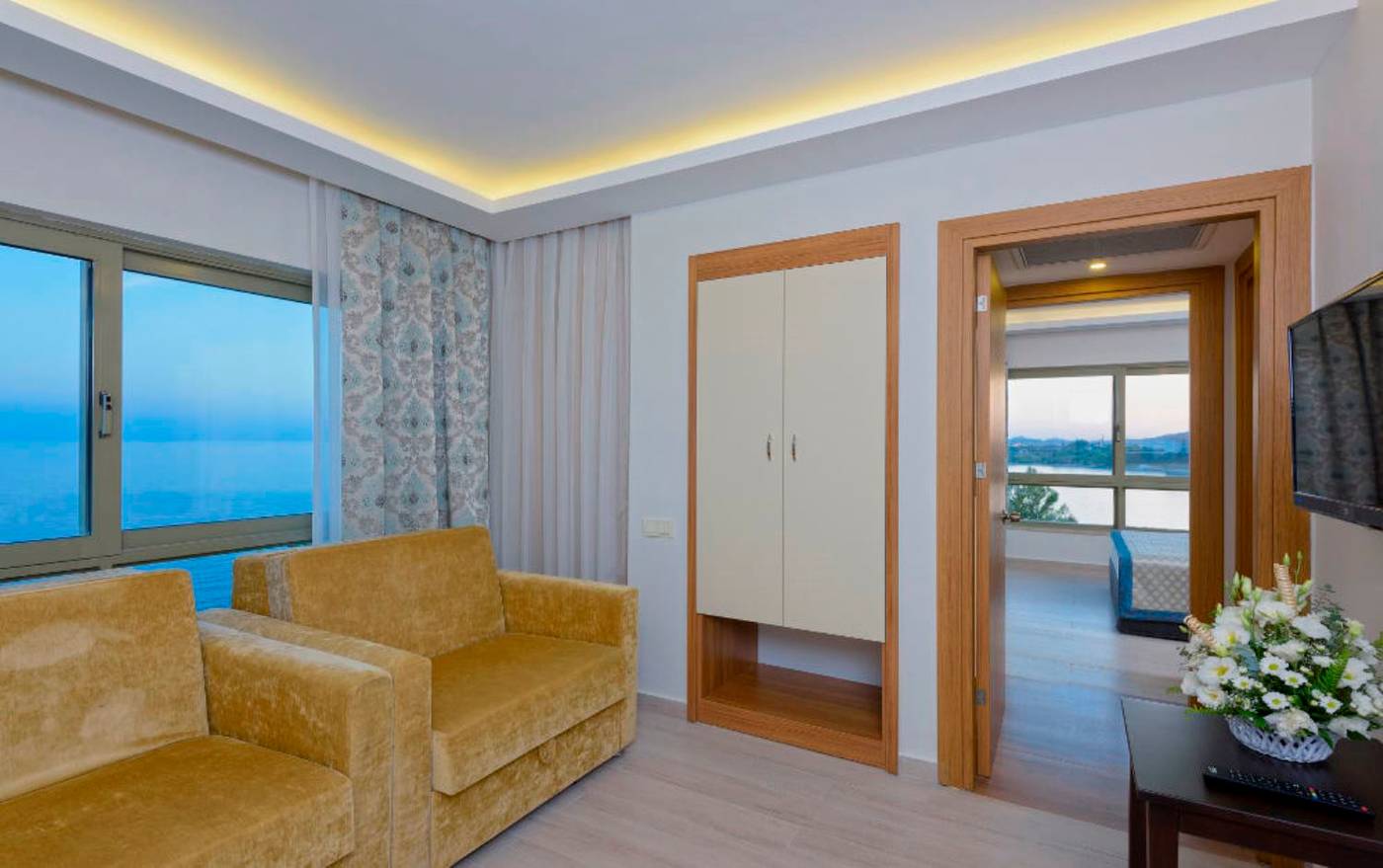 Miarosa-Incekum-West-Resort-Room-30