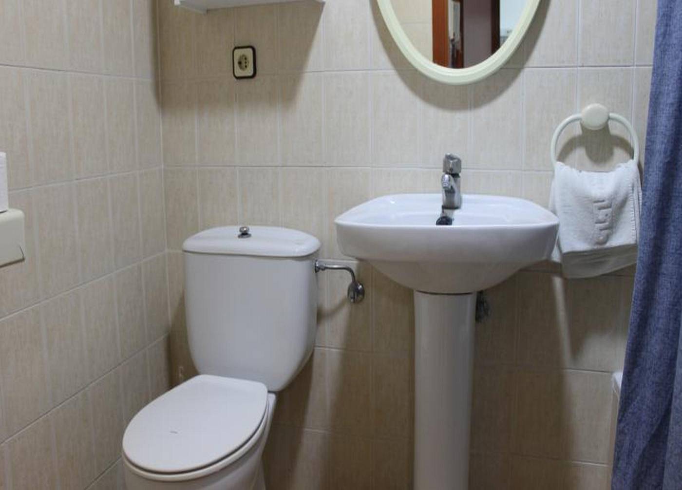 Alpha-Apartments-Room-19