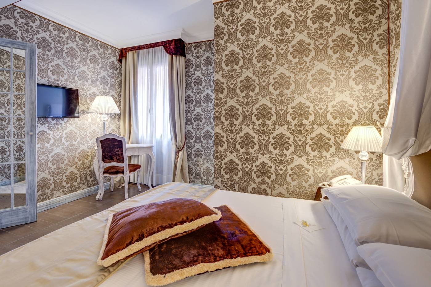 Hotel-Antiche-Figure-Room-22