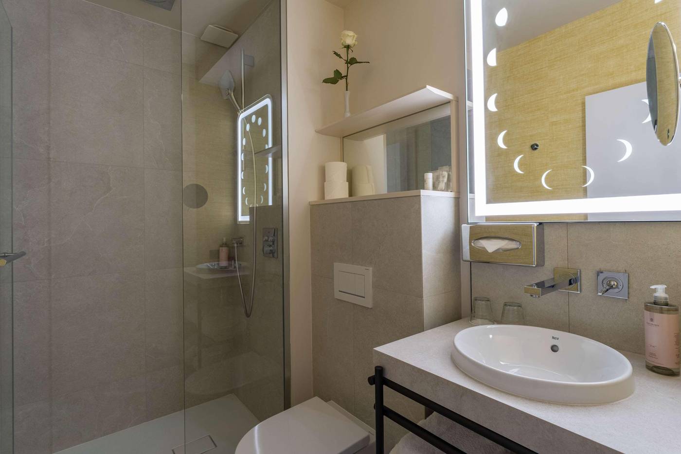 Astra-Opera-Astotel-Room-39