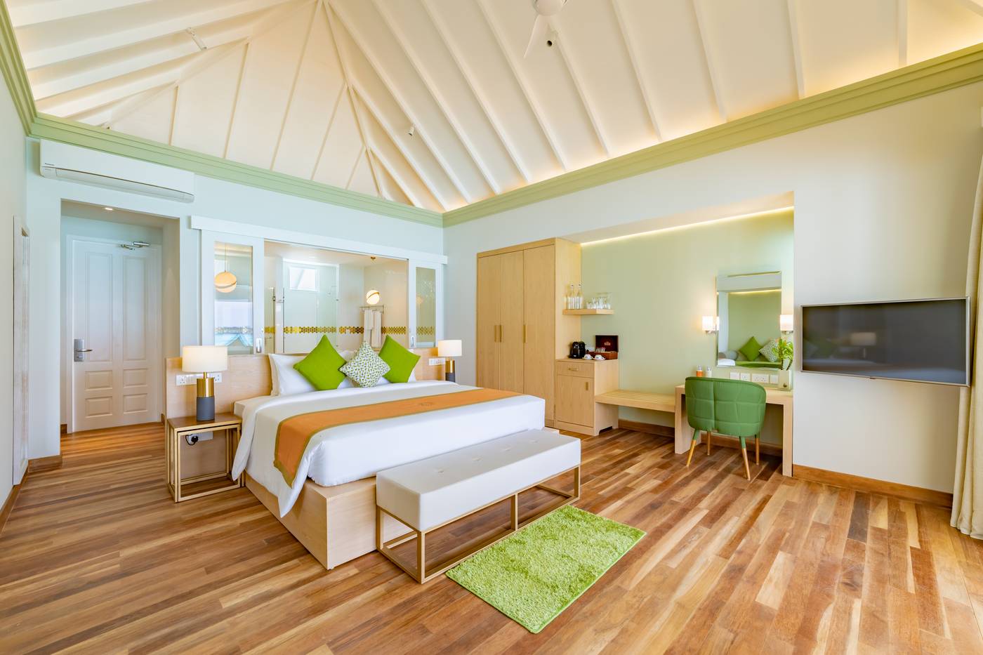 Olhuveli Beach & Spa Resort