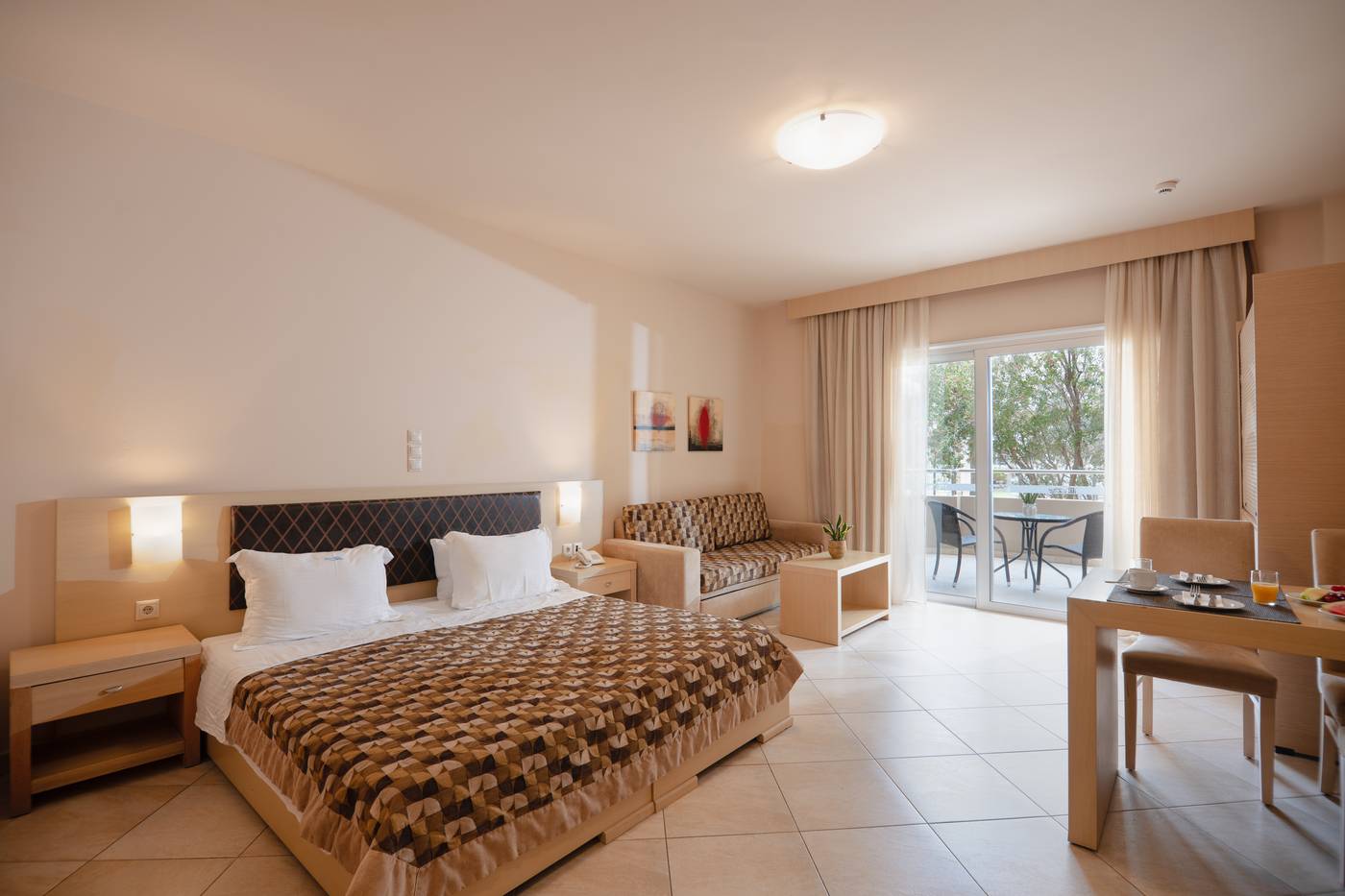 Molos-Bay-Room-21