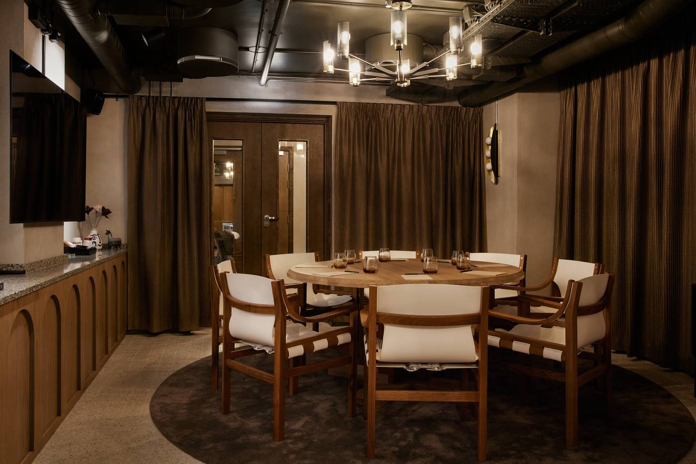 Grand-Joanne-Conferences-13