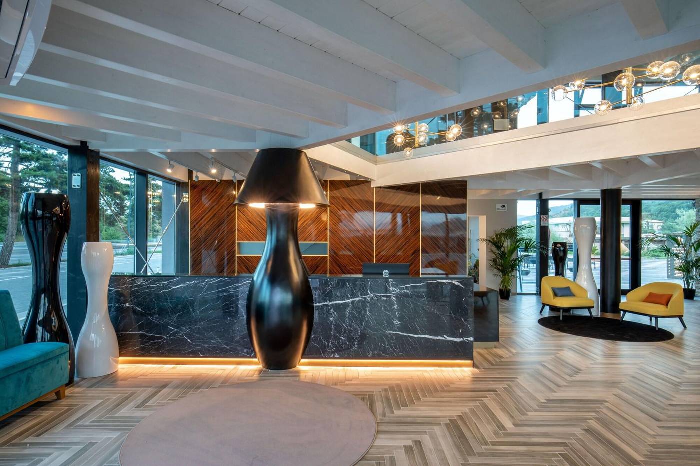 Della-Piana-Lobby-13