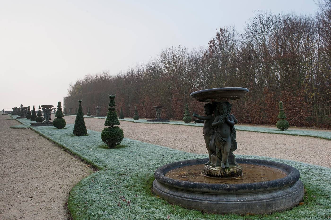 Le-Louis-Versailles-Chateau-Sports-and-Entertainment-70