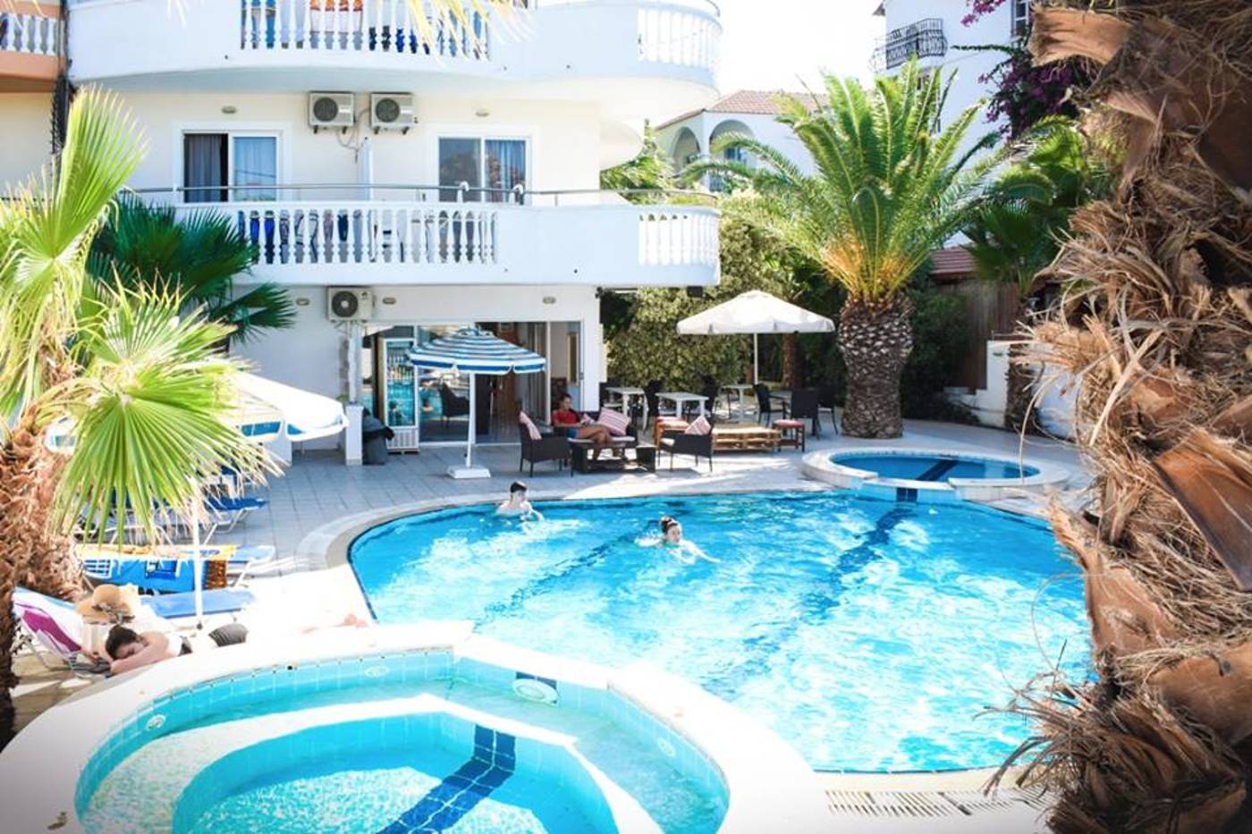 White-Palace-Studios-Pool-5