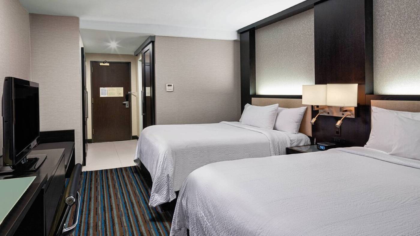 Courtyard-By-Marriott-New-York-Manhattan-Times-Squ-Room-27
