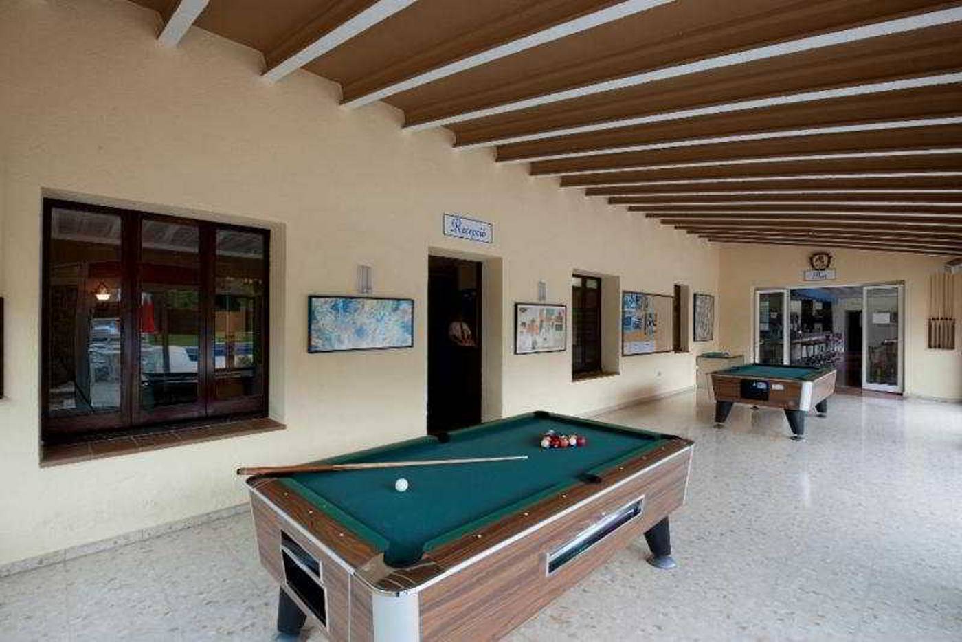 Marina-Tossa-Sports-and-Entertainment-18