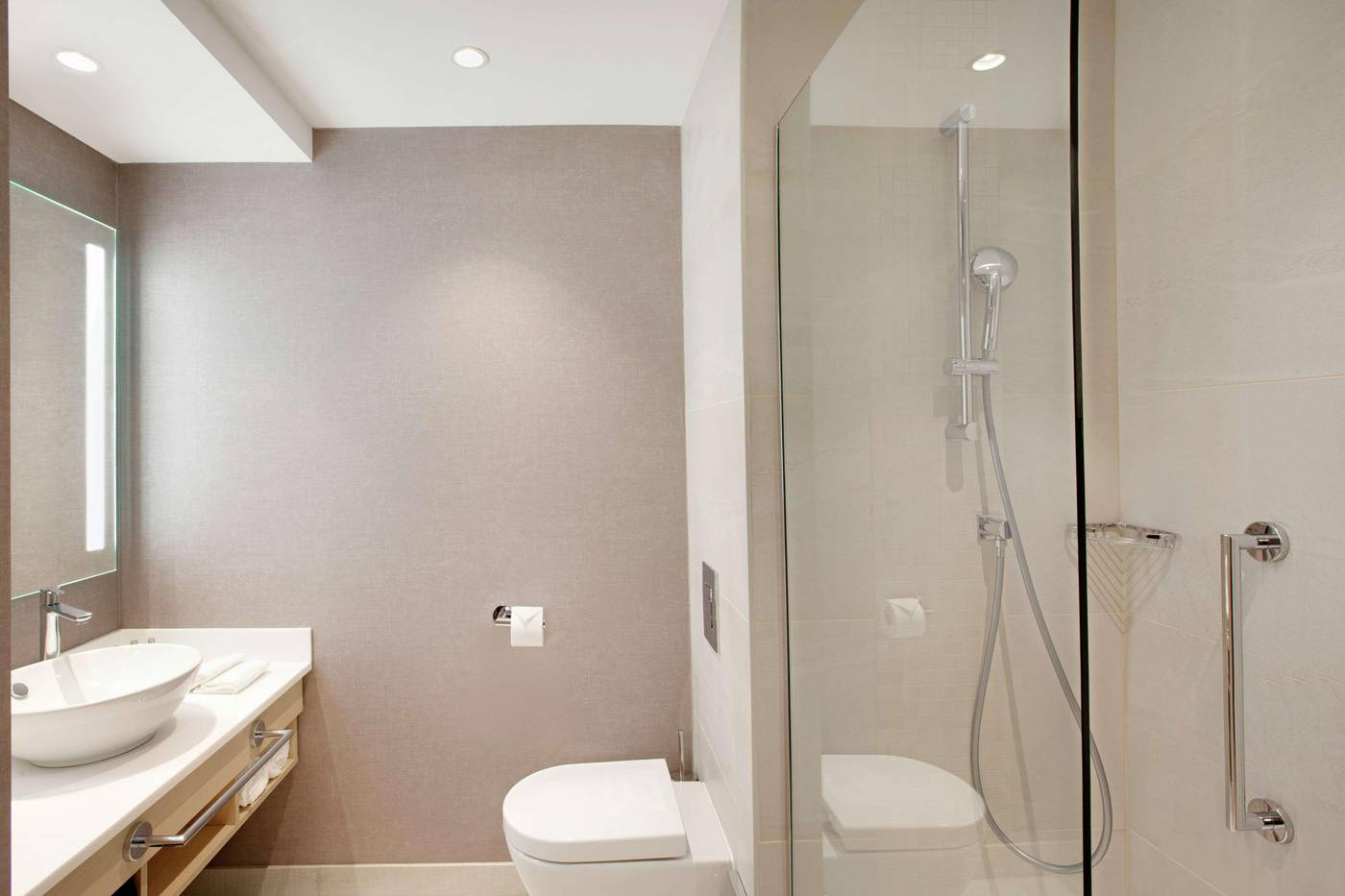 Hilton-Garden-Inn-Budapest-City-Centre-Room-43