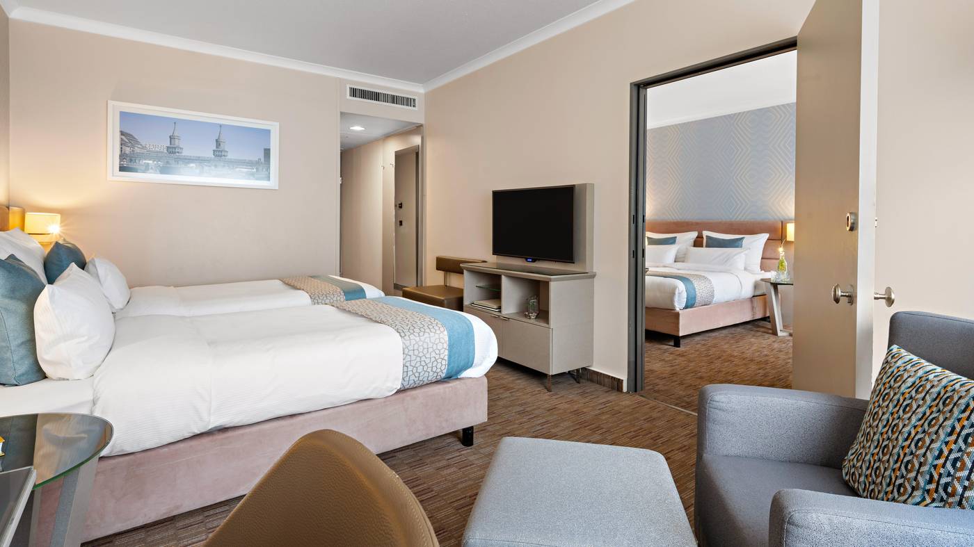 Crowne-Plaza-Berlin-City-Centre-Room-32