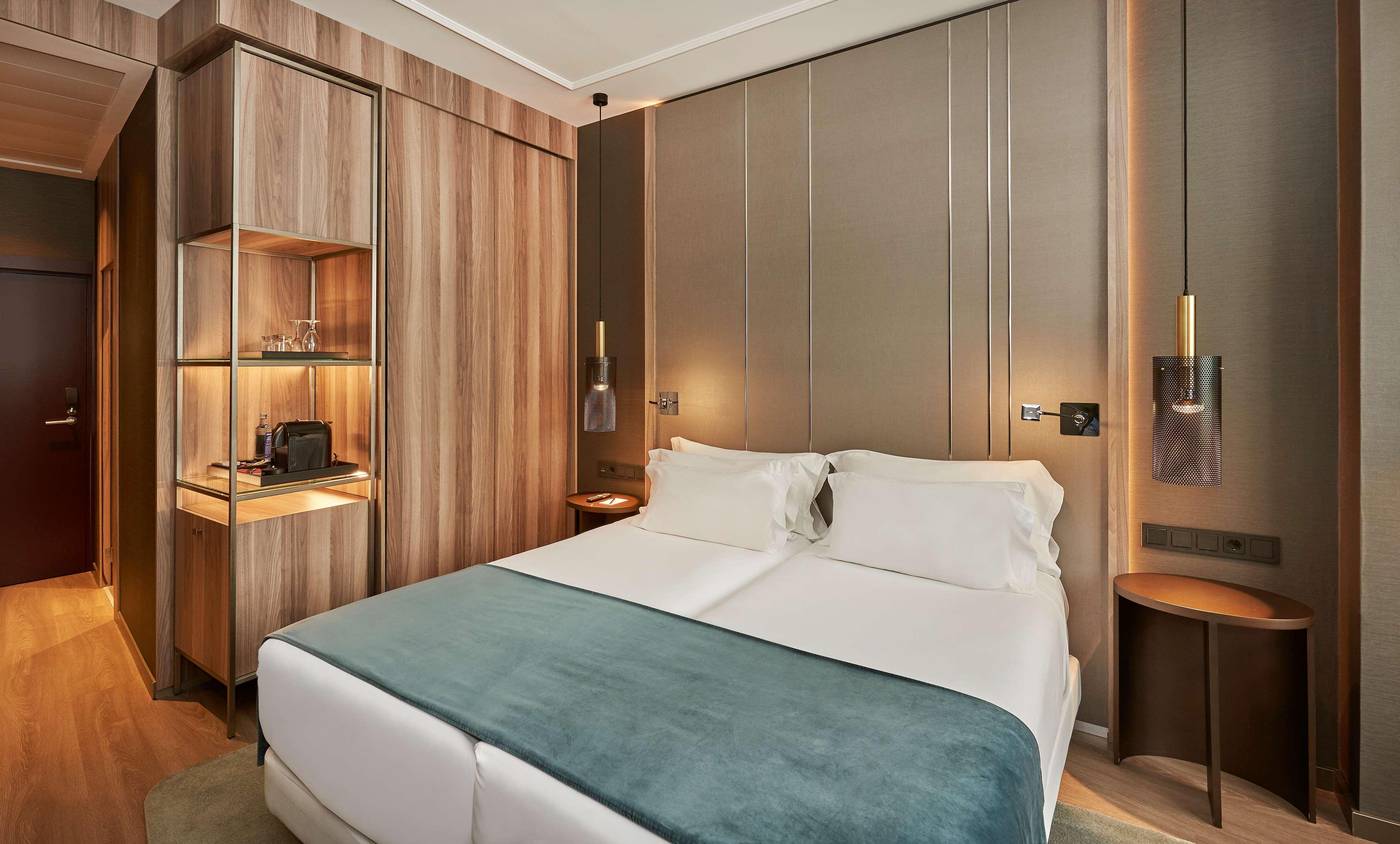 NH-Collection-Madrid-Gran-Via-Room-10
