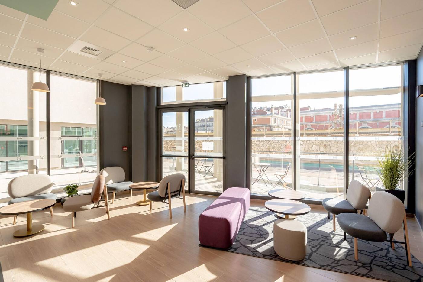 B&B HOTEL Toulon Centre Gare-France-Toulon-Lobby-8