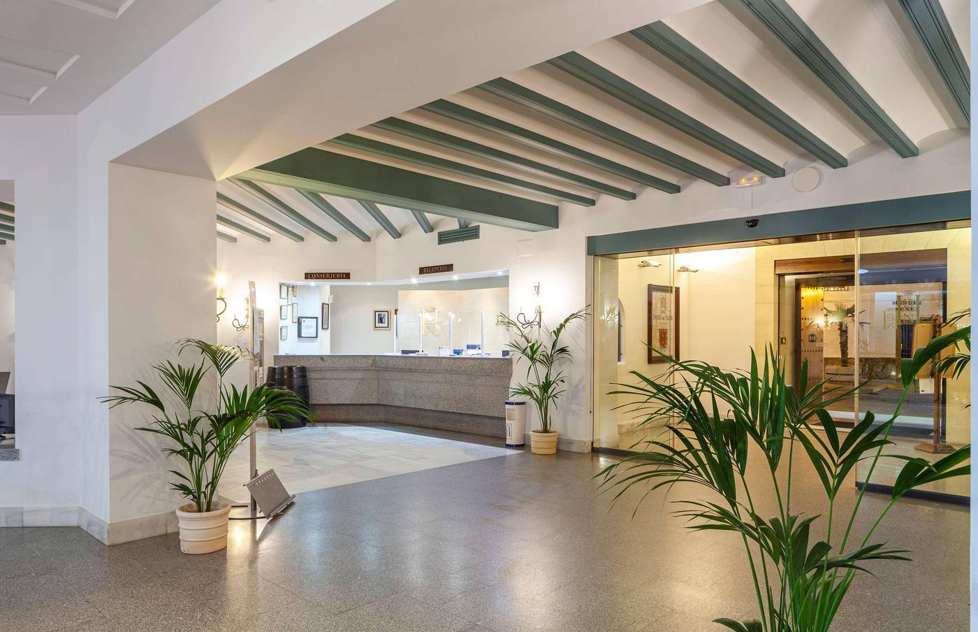 Duque-de-Najera-Lobby-63