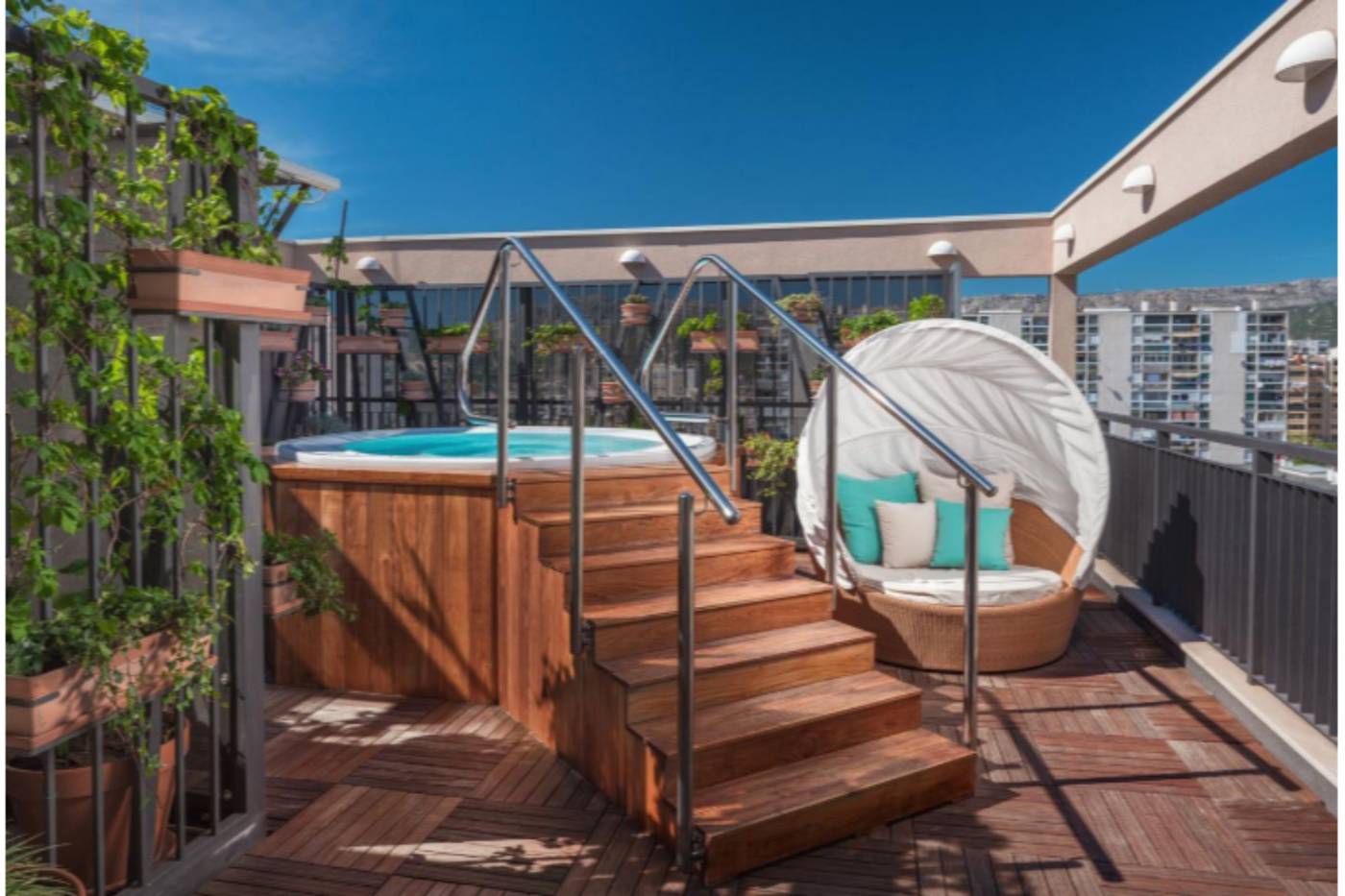 Dioklecijan-Hotel---Residence-Pool-9