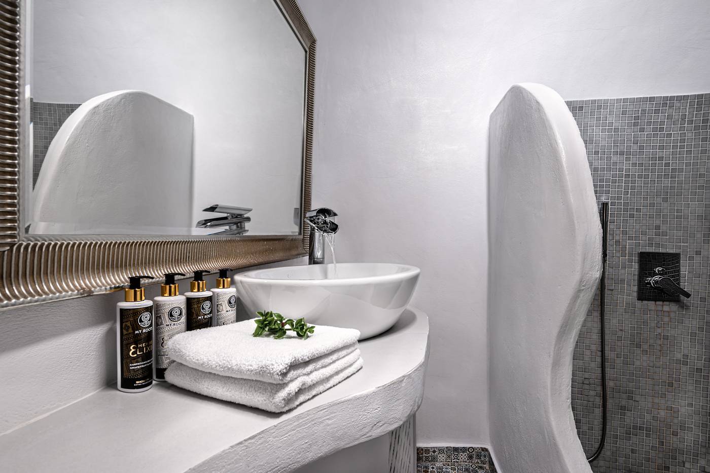 Caldera-Villas-Room-15