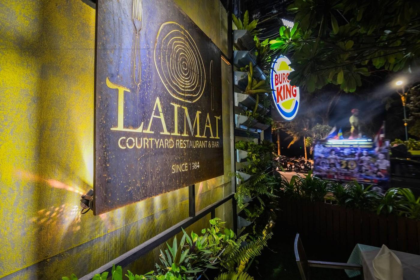 Baan-Laimai-Beach-Resort-Restaurant-32