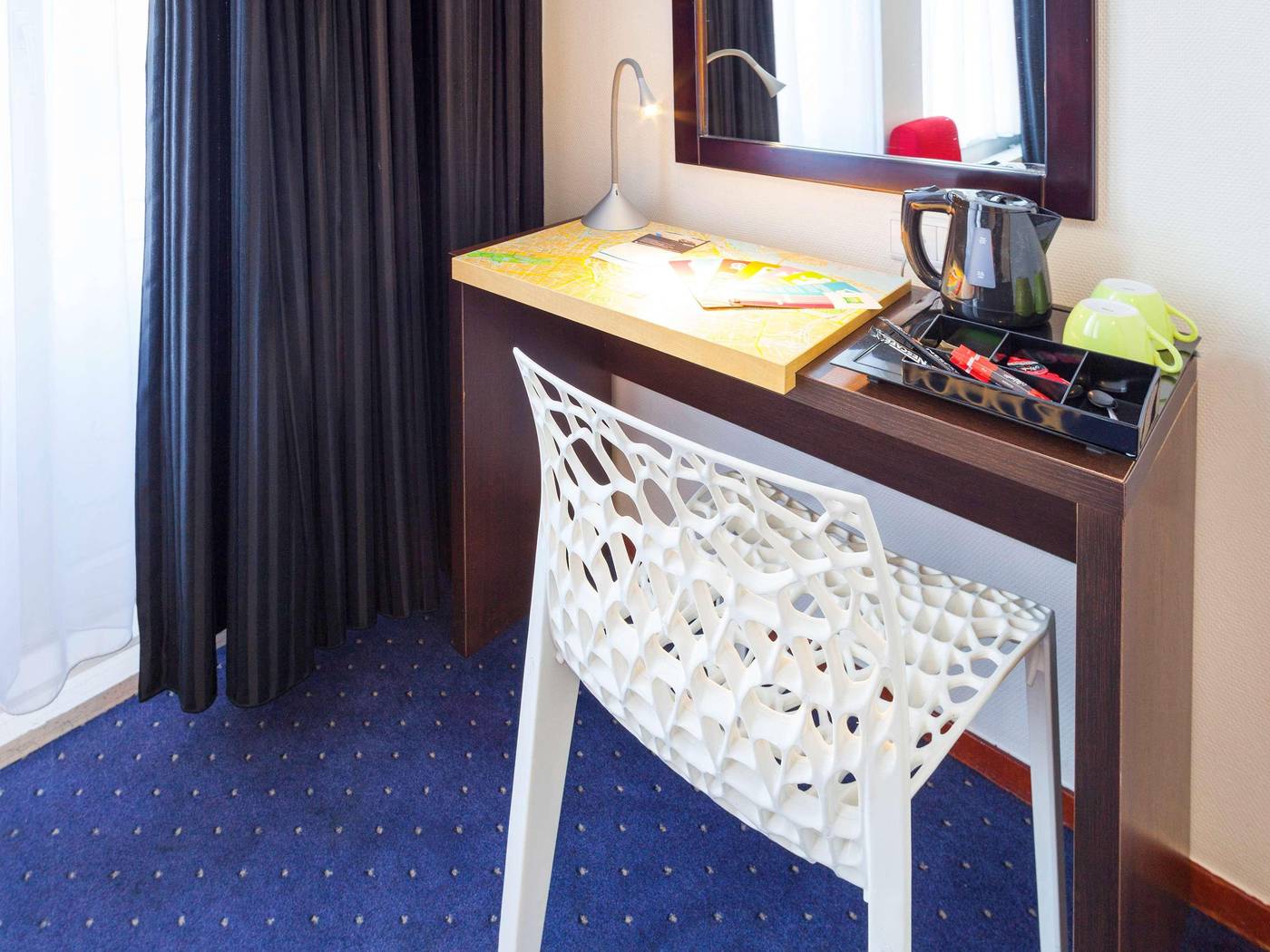 ibis-Styles-Amsterdam-City-Room-52
