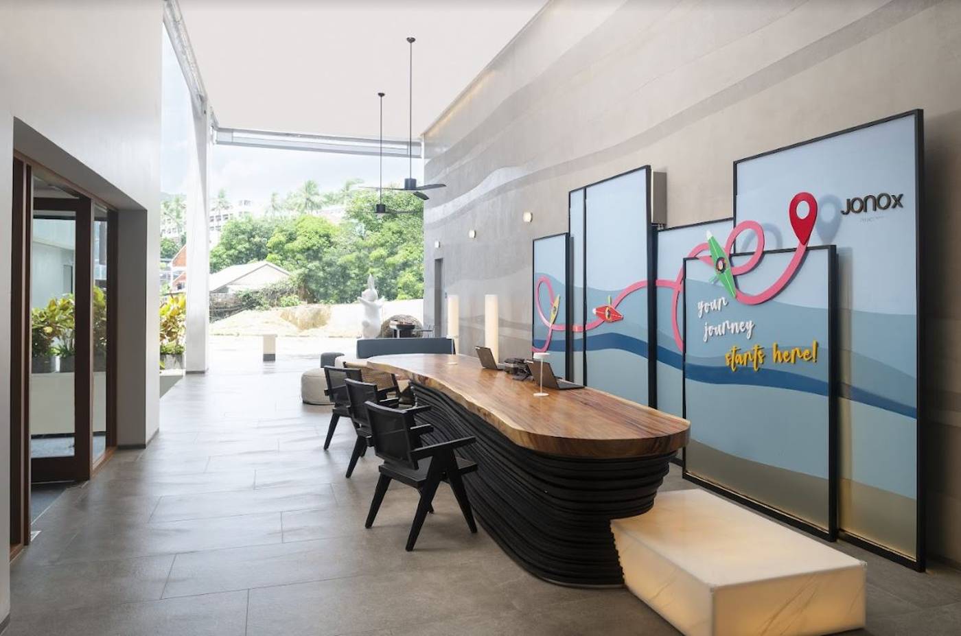 JonoX-Phuket-Karon-Lobby-16