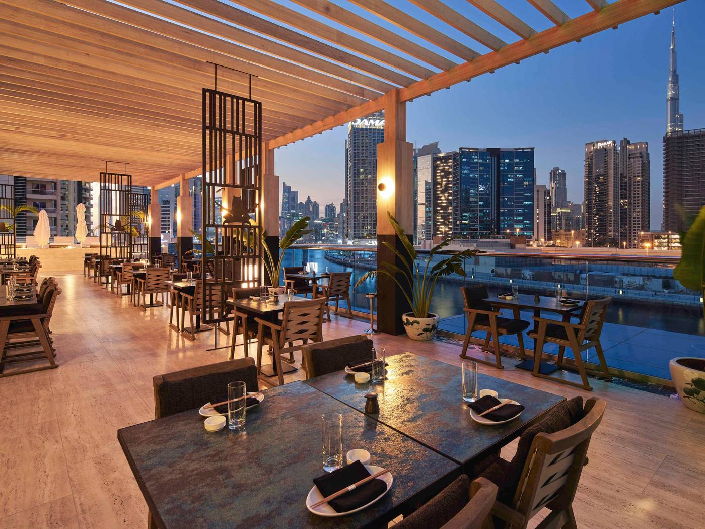 Hyde-Hotel-Dubai-Restaurant-10