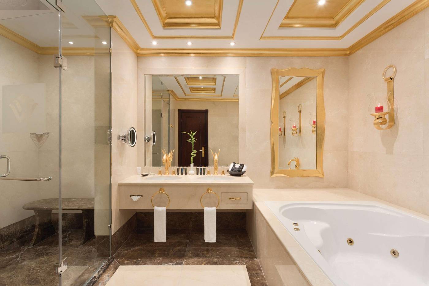 Grand-Regency-Doha--Trademark-Collection-Wyndham-Room-17