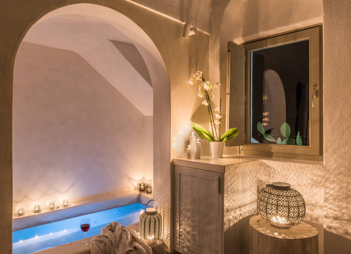 On-The-Rocks-Hotel-Room-37