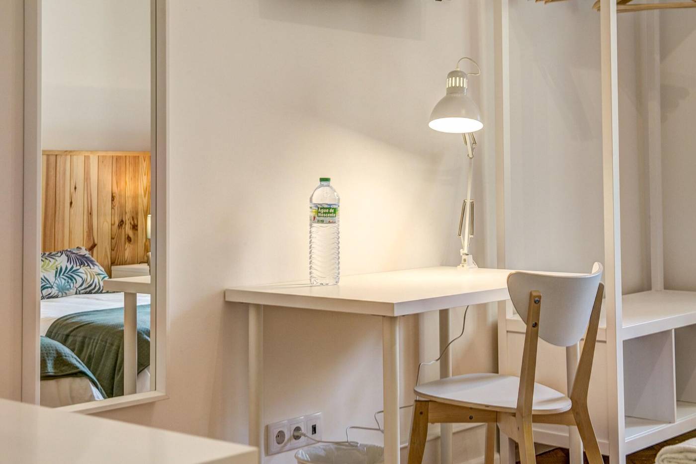 Home-Out-Rooms---Apartments-Room-89