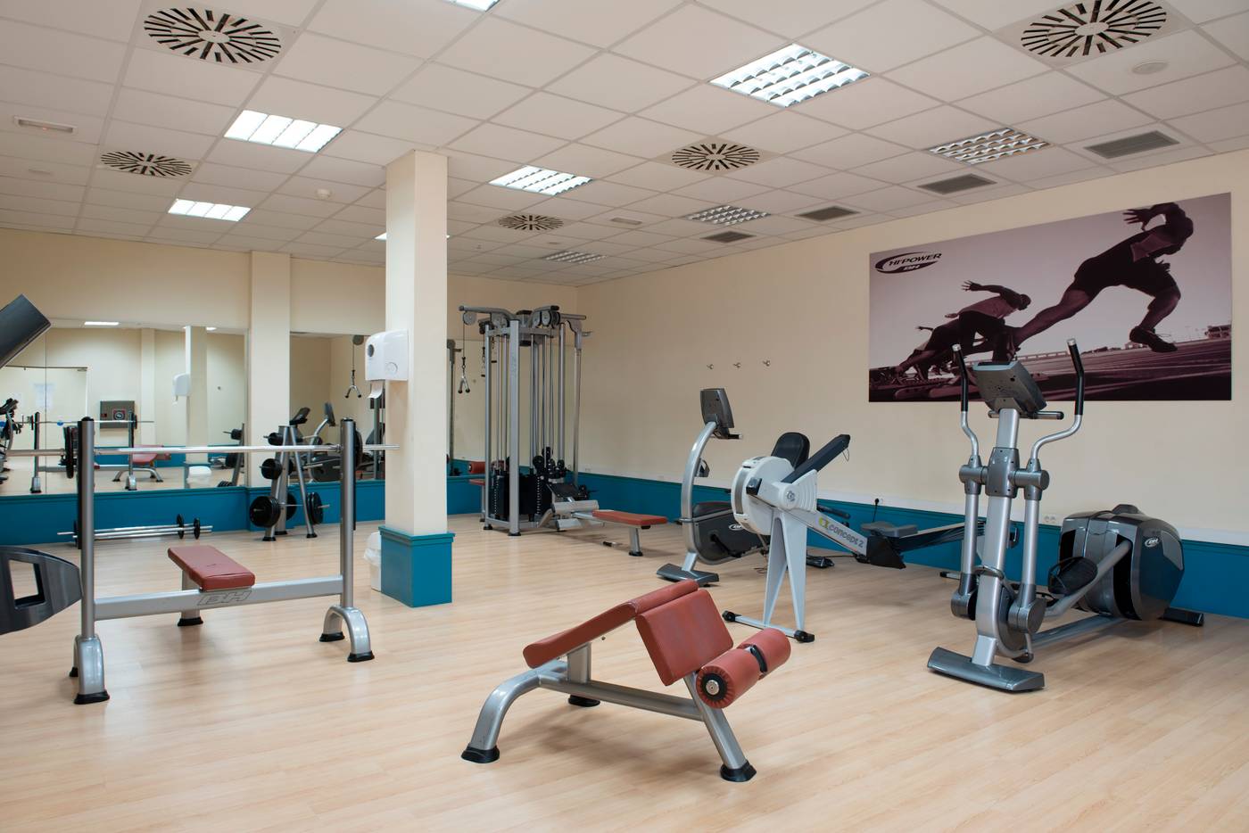 Las-Costas-Sports-and-Entertainment-38