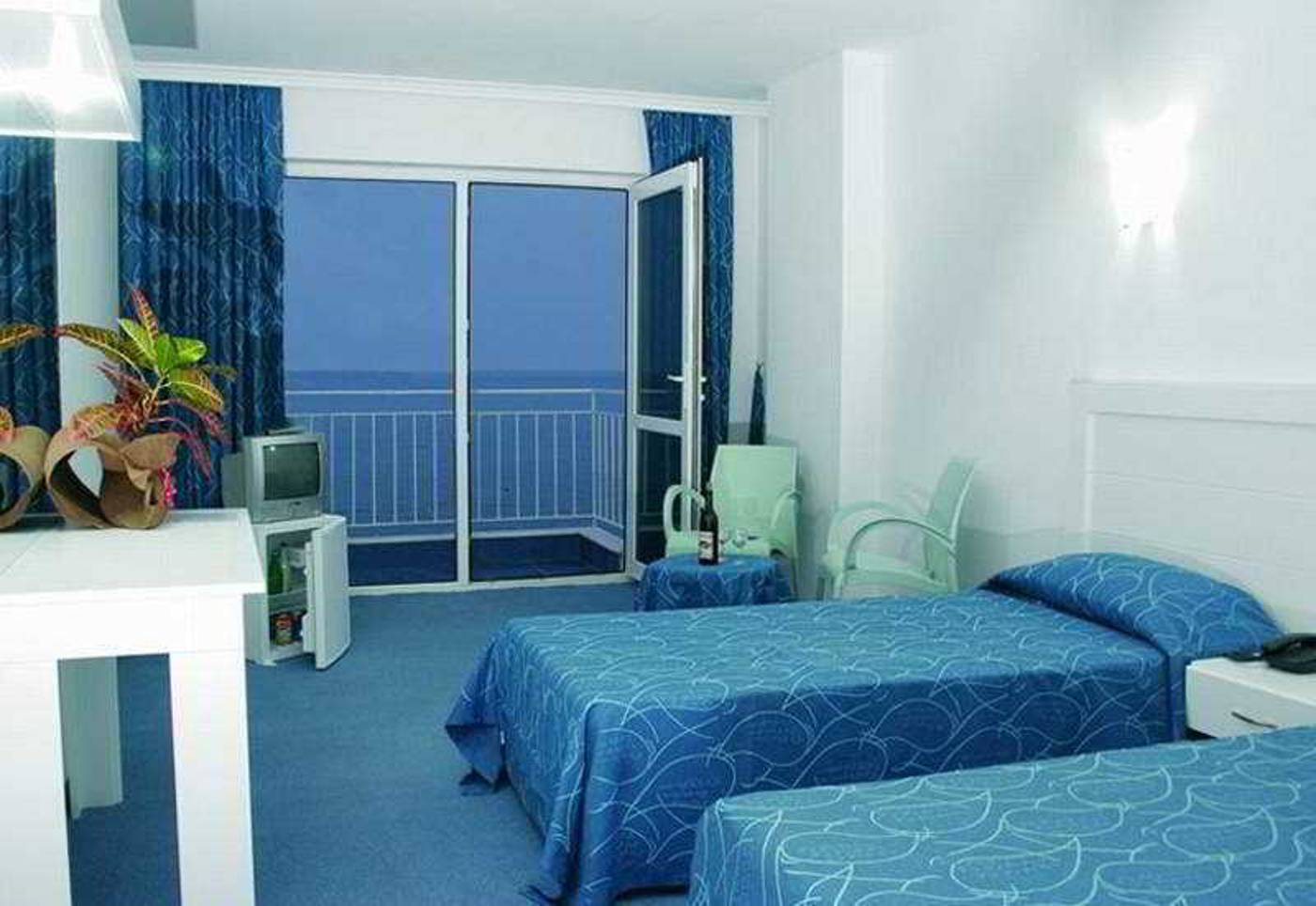 Kristal-Beach-Hotel-Room-11