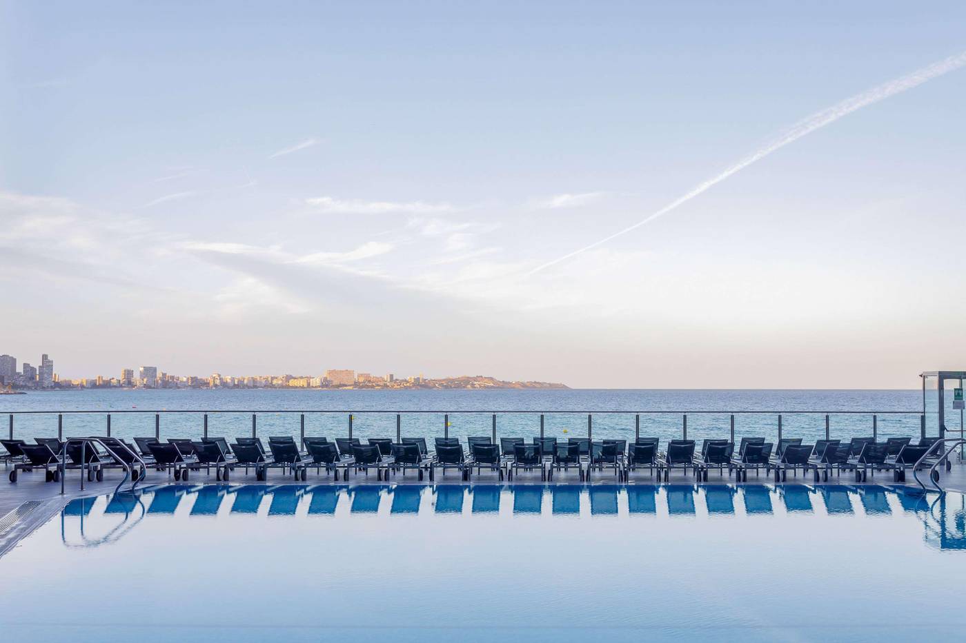 Melia-Alicante-Pool-6