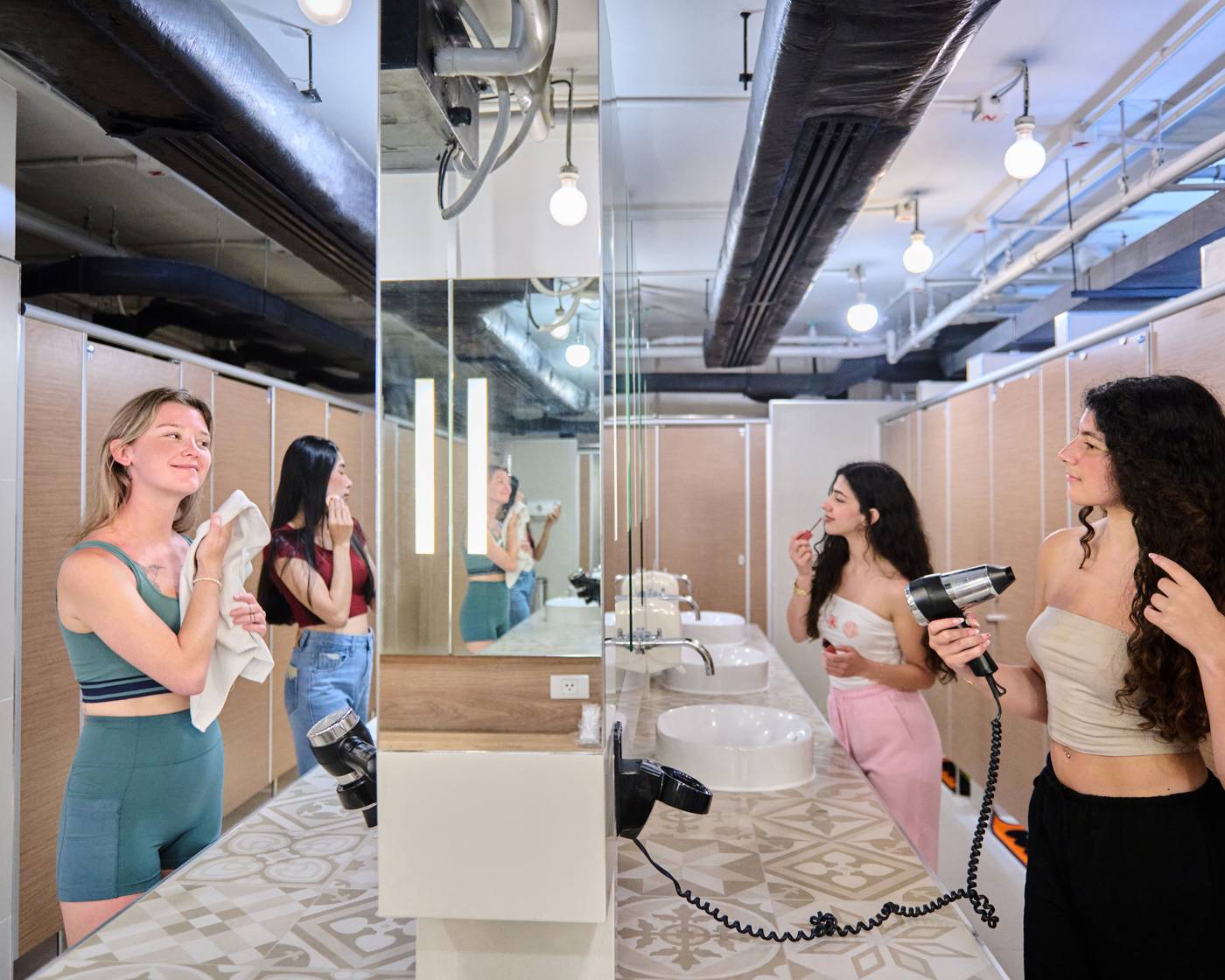 Lub-D-Phuket-Patong-Room-53